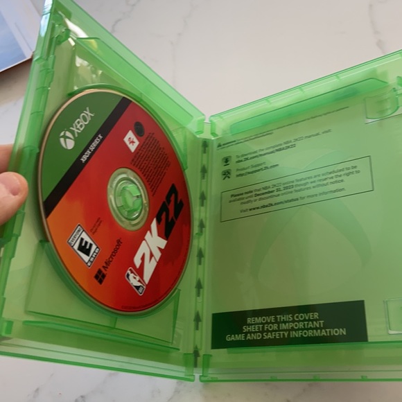 NBA 2K22 XBOX SERIES X NEW VIDEO GAME GAMER SPORTS - Picture 6 of 7
